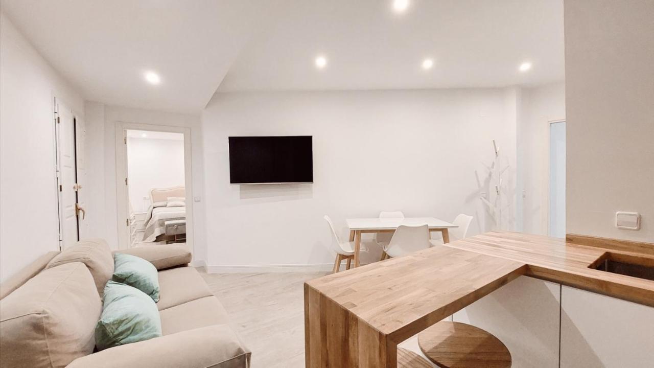 Reposo Sweet Home & Free Parking เซบีญา ภายนอก รูปภาพ